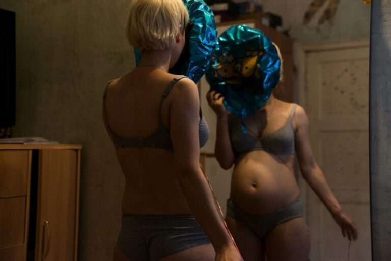 Фотографиня показала неприємну сторону вагітності (ФОТО 18+)