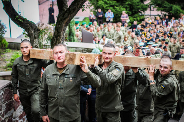 Прикарпатські військові здійснили паломництво до Зарваниці (ФОТО)
