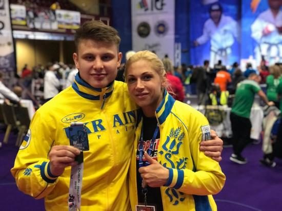Франківці вибороли “золото” і “срібло” чемпіонату світу з таеквондо (ФОТО)