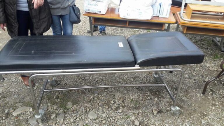 Долинські лікарні отримали медичне обладнання з Франції