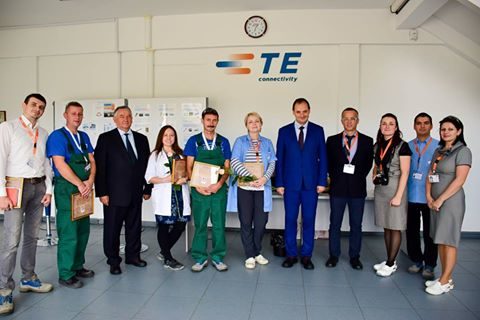 Міський голова вручив подяки працівникам «Tyco Electronics» (ФОТО)