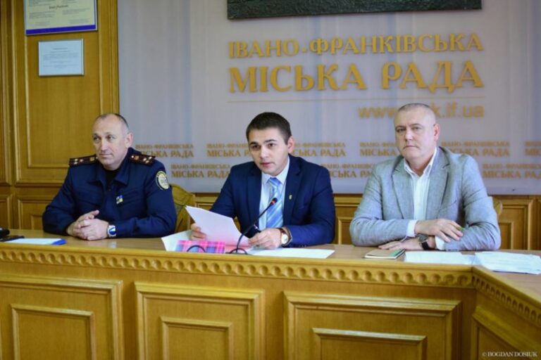 Не може третина міста мерзнути через приватну компанію. Мерія просить Міністерство енергетики негайно надати ліміти газу СТЕКу