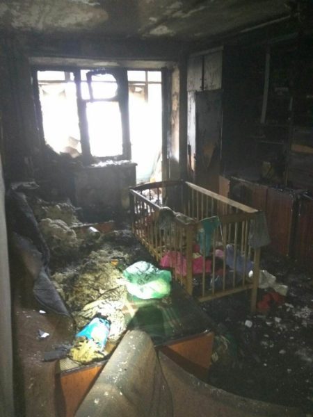 На пожежі на Незалежності ледь не згоріли літня жінка та її правнучка (ФОТО)