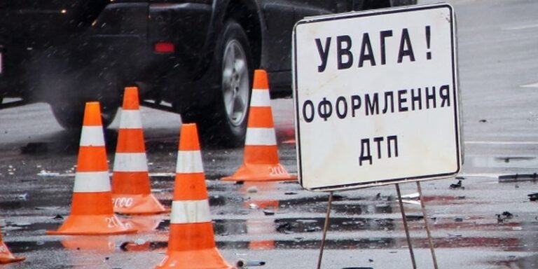 Ранкова ДТП у Франківську: на Пасічній дівчина потрапила під колеса автівки (ФОТОФАКТ)