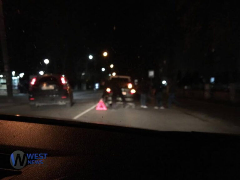 На Чорновола трапилася потрійна ДТП (ФОТОФАКТ)