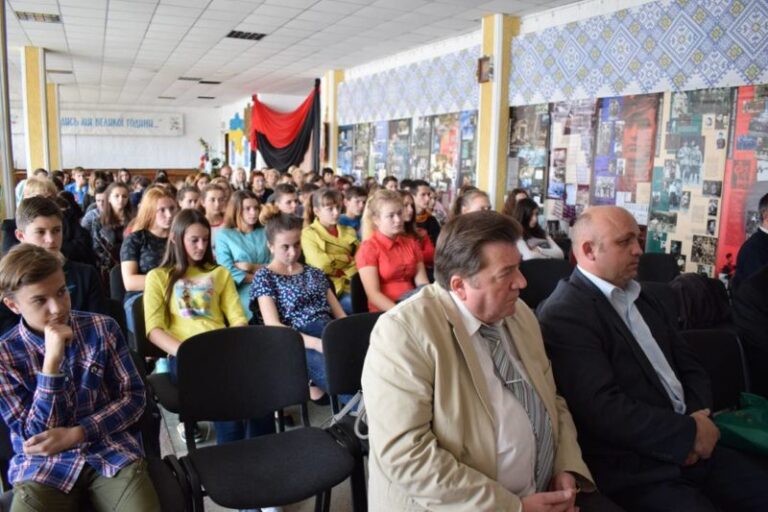 На Долинщині згадували масову депортацію українців у 1947 році (ФОТО)