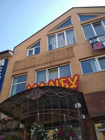 На трьох вулицях міста демонтували незаконну рекламу (ФОТО)