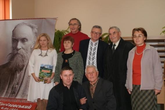 У Франківську відбулася презентація історико-краєзнавчого видання “Вакації у Дзядзя” (ФОТО)