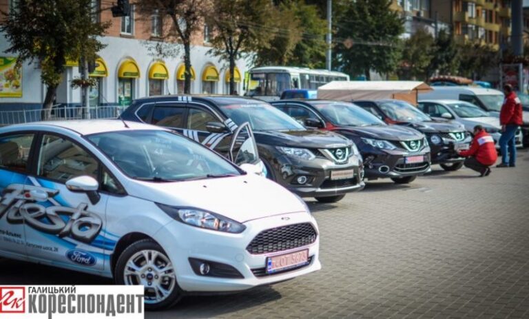 Три десятки новинок автопрому показали на виставці у Франківську (ВІДЕО)