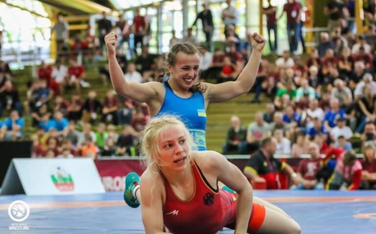 Троє прикарпатських борчинь увійшли до складу збірної на Чемпіонат Світу