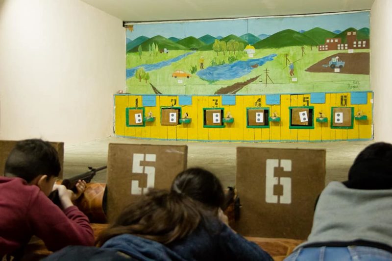 Франківські школярі змагалися у стрільбі з гвинтівок (ФОТО)