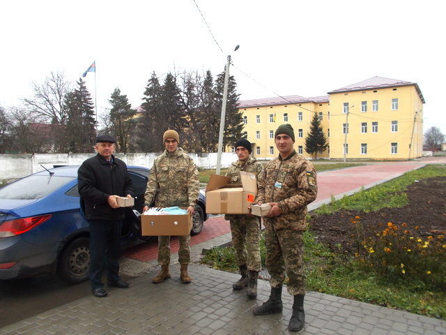 Прикарпатці передали допомогу 10-й окремій гірсько-штурмовій бригаді