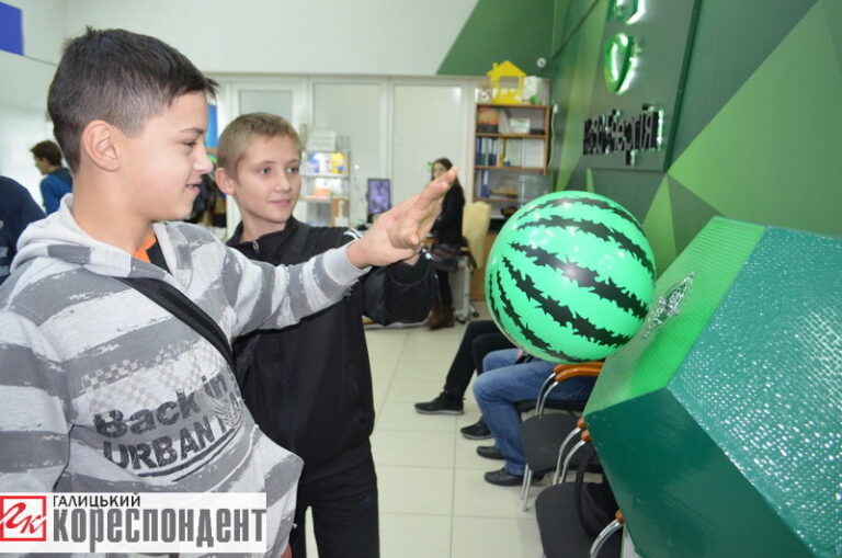 В Івано-Франківську організували День науки (ФОТО)