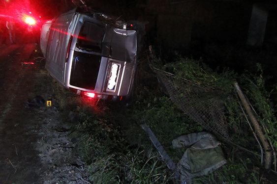 З’явилися фото з місця смертельної ДТП у Делятині