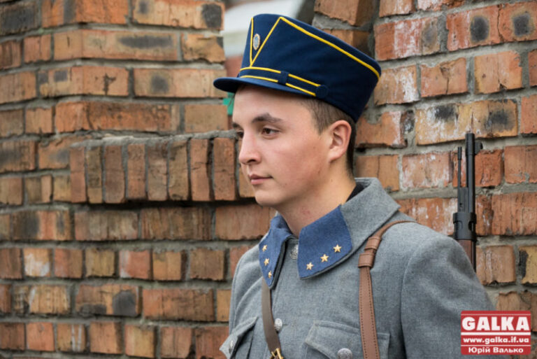 Битва за Ратушу, концерти і квести. Як франківці відзначатимуть 100-річчя Листопадовго чину