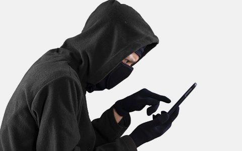 Прикарпатець підробив документи та продав авто дружини