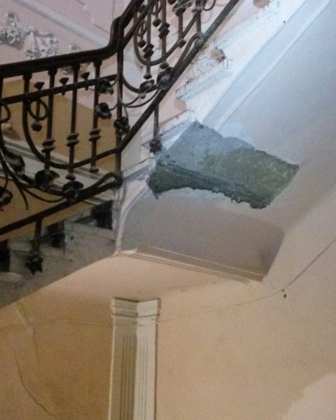 У старому будинку в центрі Івано-Франківська стався обвал (ОНОВЛЕНО + ФОТО, ВІДЕО)