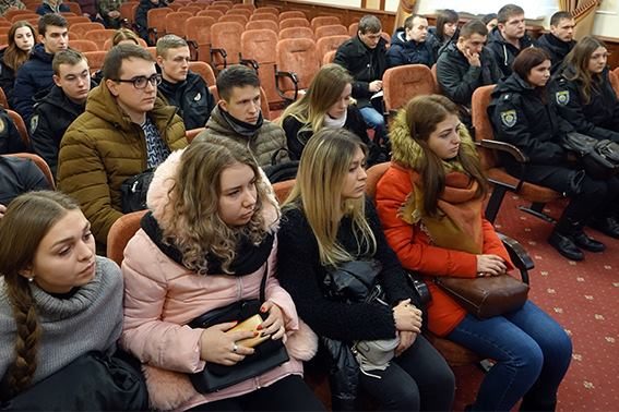 Майбутні поліціянти розпочали практику в правоохоронних органах Прикарпаття (ФОТО)