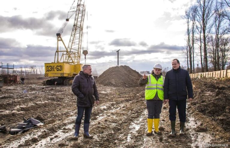 Директор фірми, яка зводить міст на Пасічну, розповів про особливості будівництва (ФОТО)