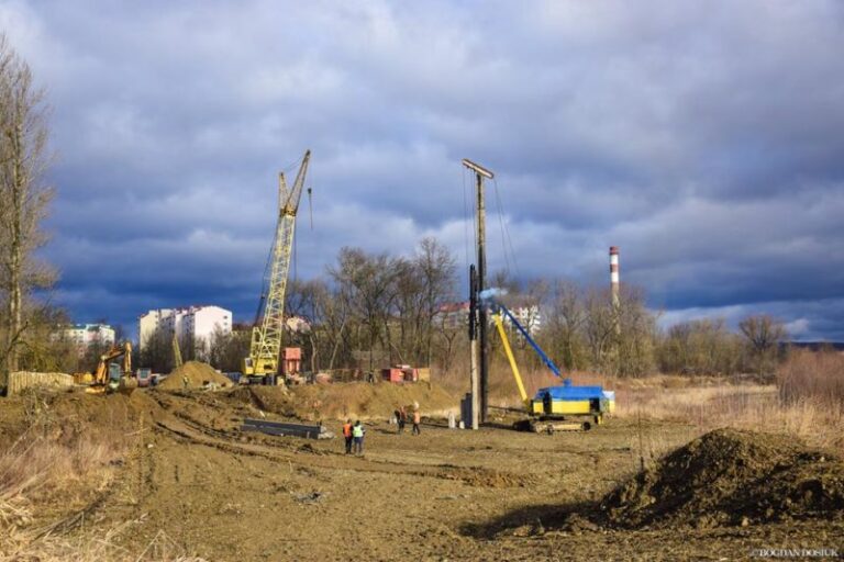 Міський голова відповів на критику  нового мосту на Пасічну