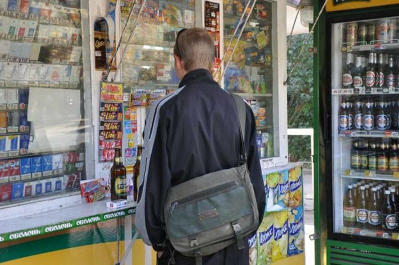 У 2017 на Франківщині виявили майже сто фактів продажу алкоголю неповнолітнім