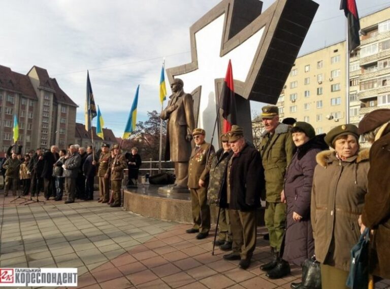 У Франківську відбулися урочистості з нагоди 109-річчя  з дня народження Бандери
