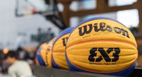 У центрі Франківська розіграють чемпіонат з баскетболу 3х3