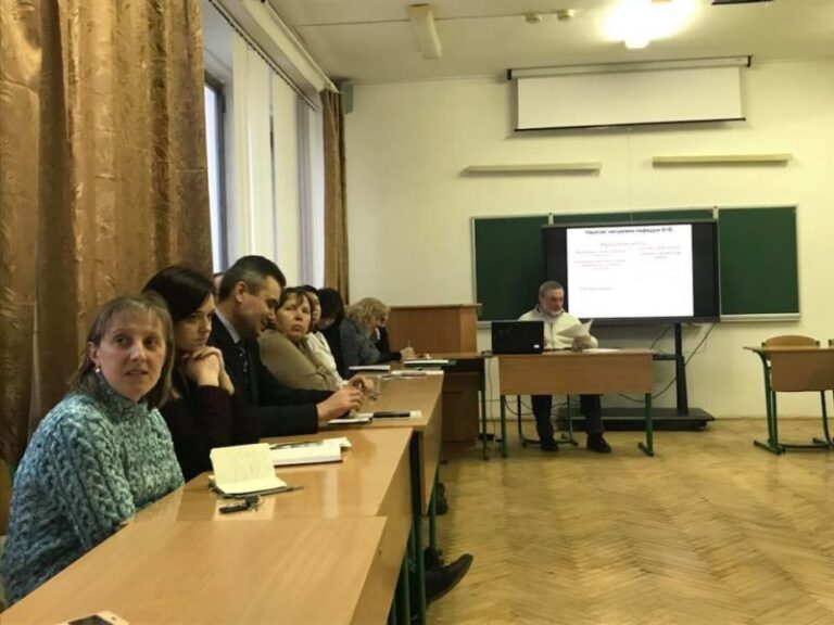 “Аби діти не на кухні підривали все”. Біолого-хімічний центр створять у Франківську