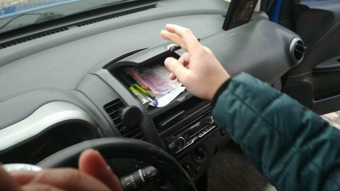 У Франківську водій хотів підкупити патрульних за 200 гривень