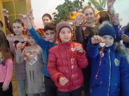Франківські дітлахи робили особливі закладки до Дня Валентина (ФОТО)