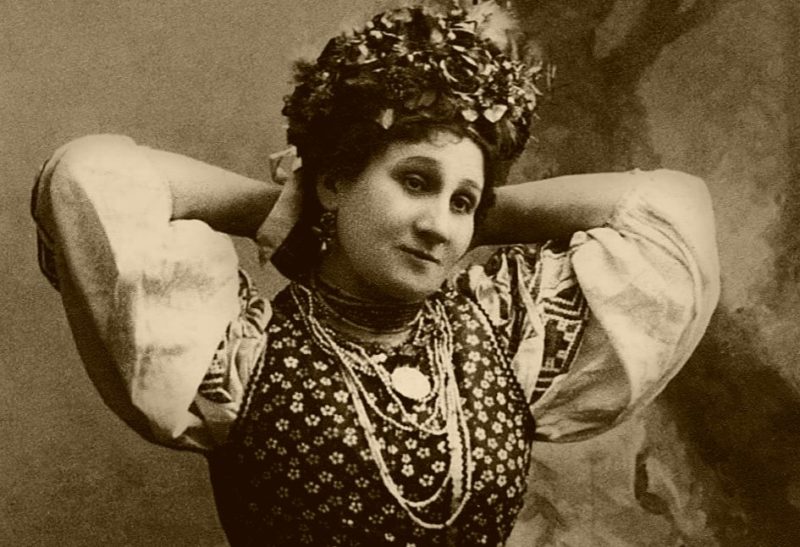 Книгу “Театр, де розбиваються серця” презентують у Франківську