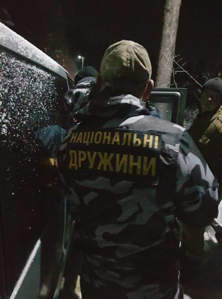 У Микуличині місцеві мешканці ледь не побили озброєних “борців з вирубкою лісу” з “Нацдружин”, – депутат (ВІДЕО)