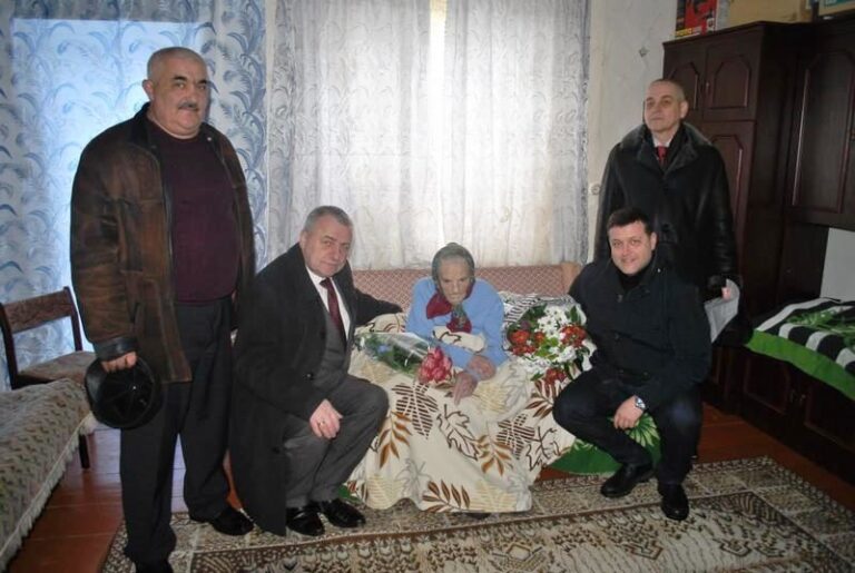 Столітній ювілей відзначила жителька Прикарпаття
