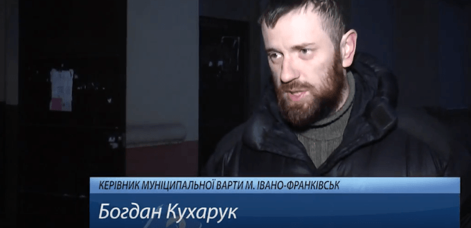 У Франківську на горищах та у підвалах шукали безхатченків (ВІДЕО)