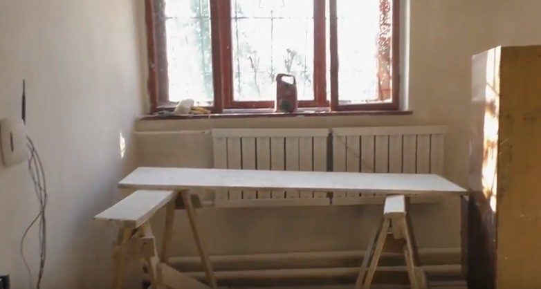 Музейники та студенти капітально ремонтують калуський музей (ВІДЕО)
