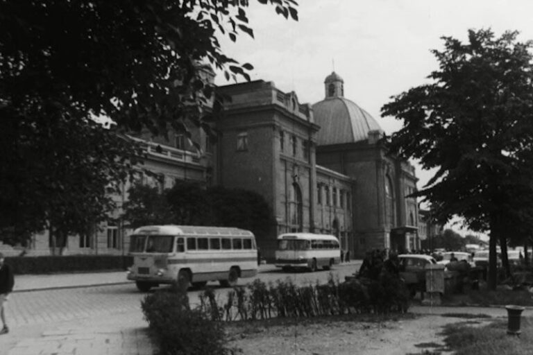 Як у 1965 складали іспит у франківську політехніку (ВІДЕО)