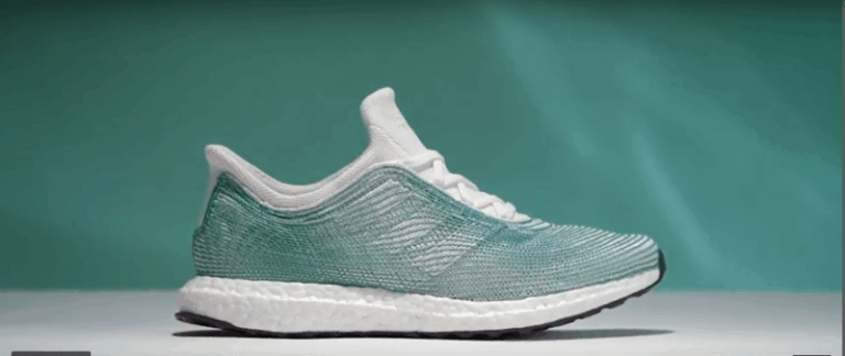 Компанія “Adidas” продала мільйон пар кросівок, зроблених зі сміття (ВІДЕО)