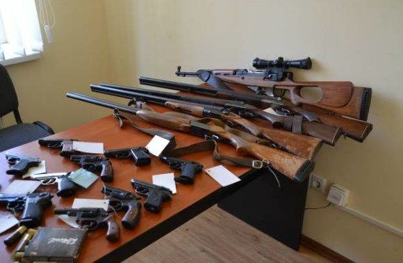 Власники нелегальної зброї можуть уникнути кримінальної відповідальності