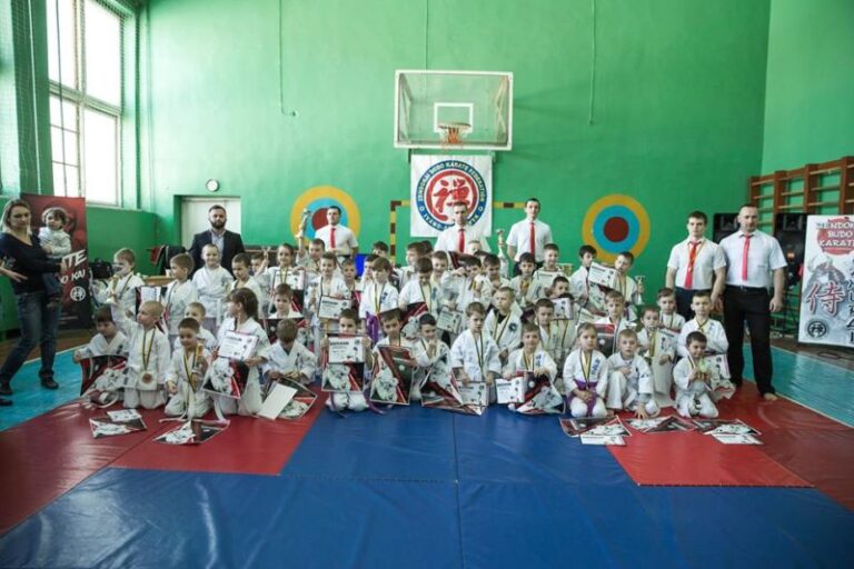 170 прикарпатців взяли участь у чемпіонаті Івано-Франківська з боротьби