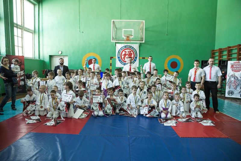 170 прикарпатців взяли участь у чемпіонаті Івано-Франківська з боротьби