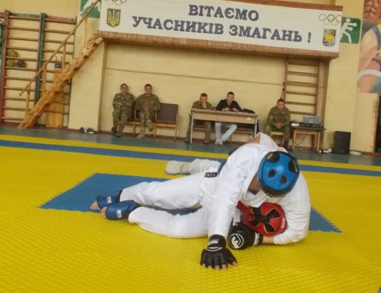 В Коломиї військові взяли участь у змаганнях з рукопашного бою