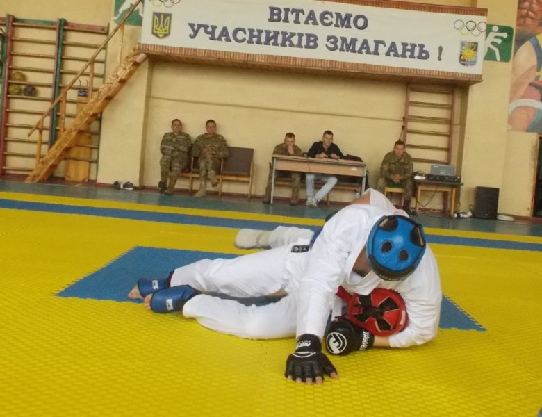 В Коломиї військові взяли участь у змаганнях з рукопашного бою