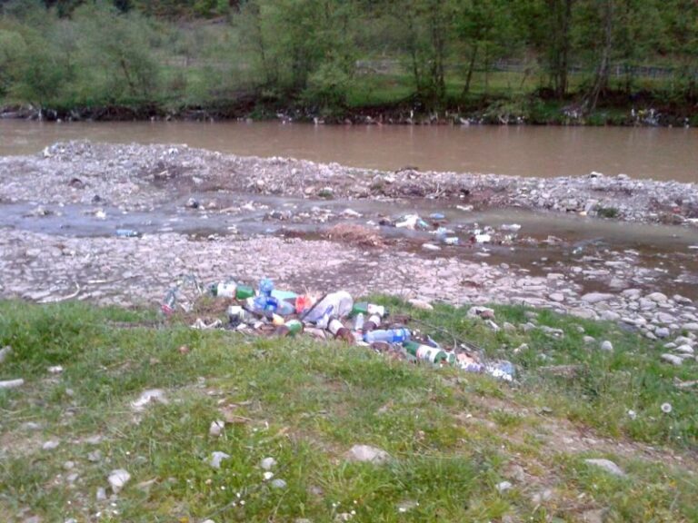 У Коломиї покажуть по телебаченні людей, які смітять