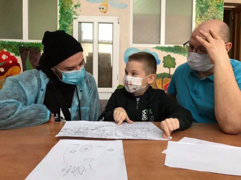 Онкохворого франківського хлопчика провідав учасник команди “Загорецька”
