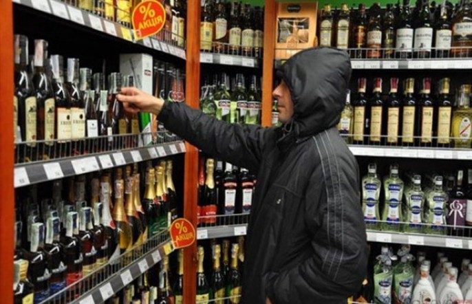 У Калуші спіймали чоловіка, який систематично грабував магазини