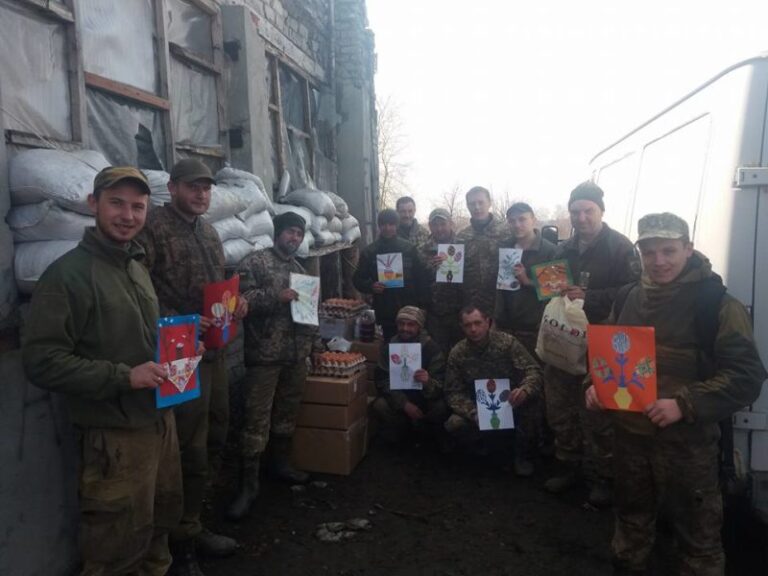 Франківські волонтери відвезли на передову великодні подарунки