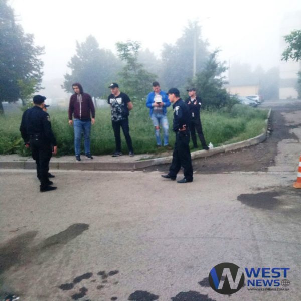 У Франківську біля нічного клубу підрізали молодика