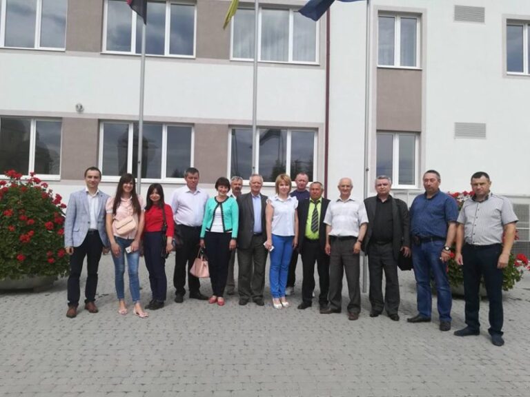 Прикарпатці вивчали досвід в ОТГ Львівщини і Тернопілля (ФОТО)
