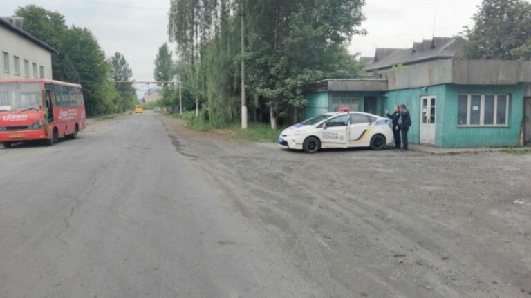 Патрульні перевірили автобуси “Кориди-Транс”: чотирьох водіїв та працівника оштрафували