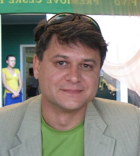 Мені вже важко думати російською, – переселенець з Луганщини розповів про життя у Франківську